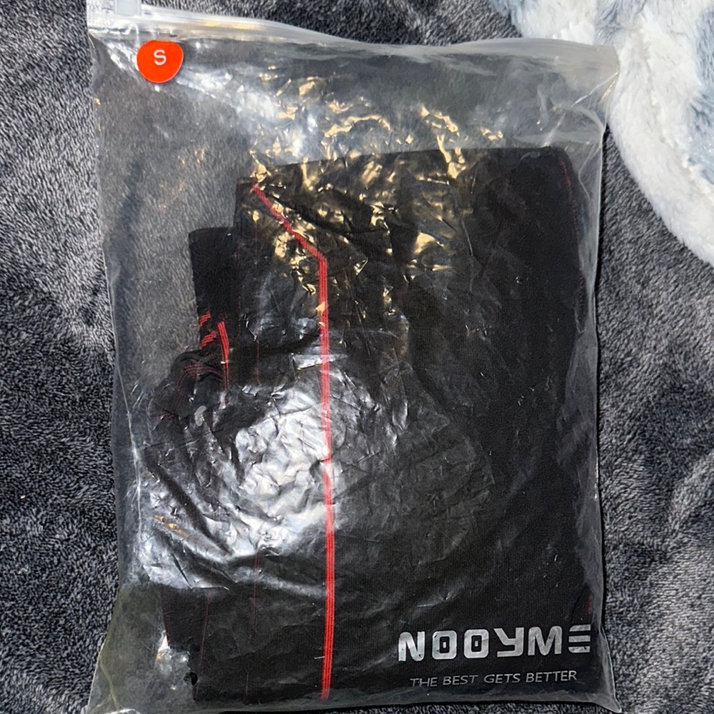 Nooyme Black and Red Activewear